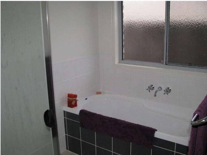 4 Kristy Court, Raceview QLD 4305