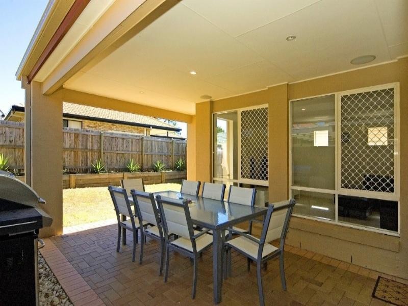 9 Jupiter Street, Springfield Lakes QLD 4300