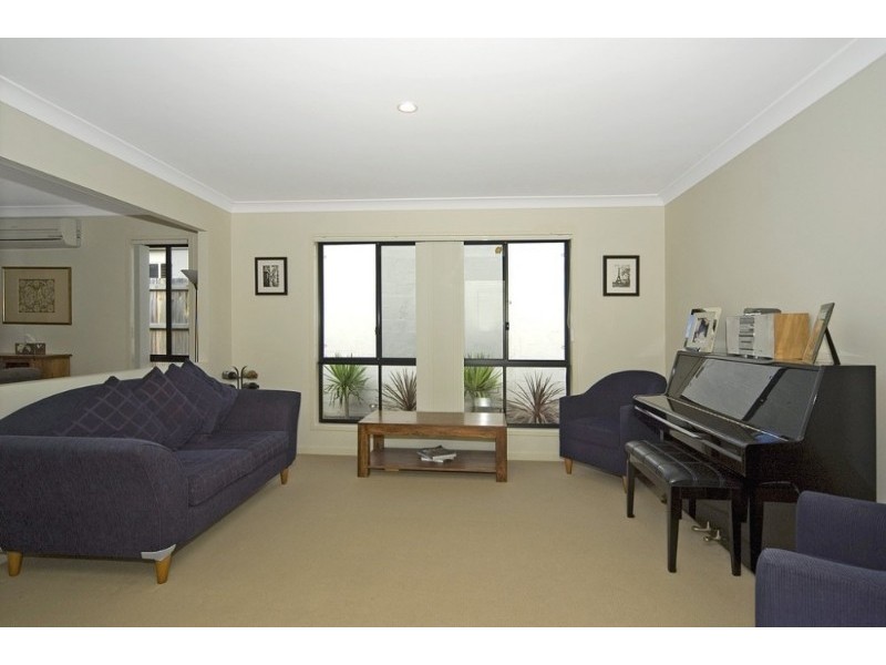 24 Bounty Street, Springfield Lakes QLD 4300