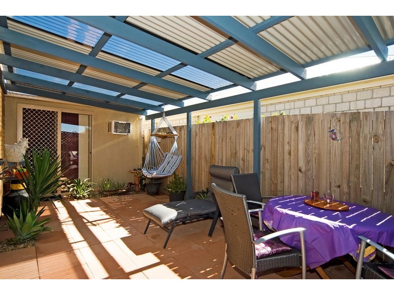 2 Chateau Street, Springfield Lakes QLD 4300