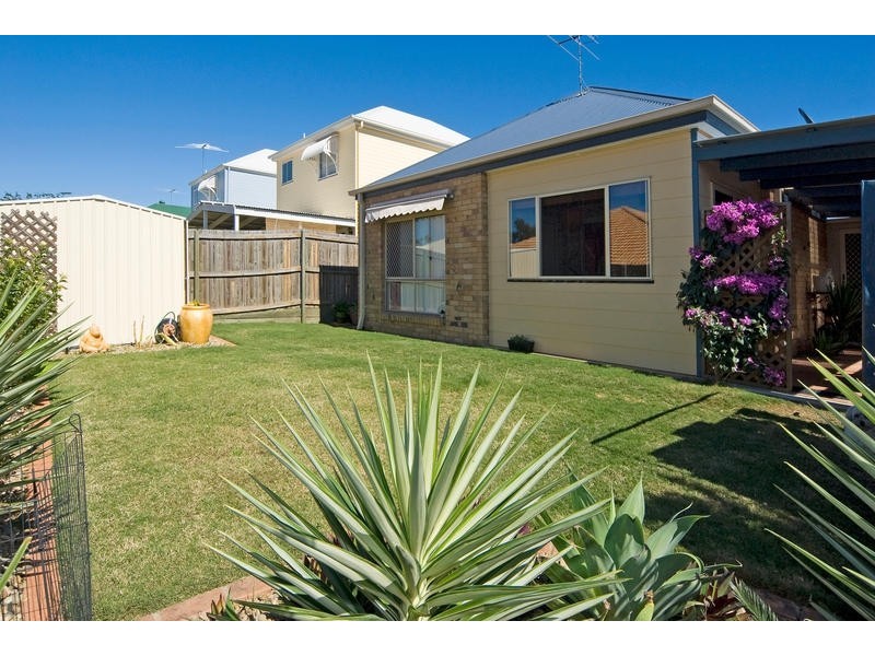 2 Chateau Street, Springfield Lakes QLD 4300