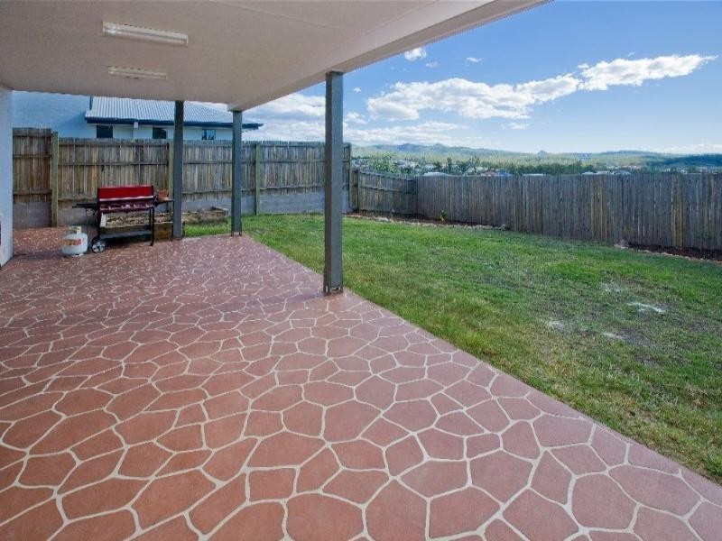 14 Treetops Avenue, Springfield Lakes QLD 4300