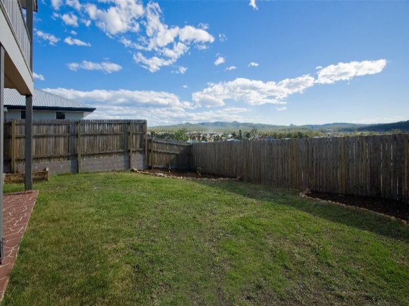 14 Treetops Avenue, Springfield Lakes QLD 4300