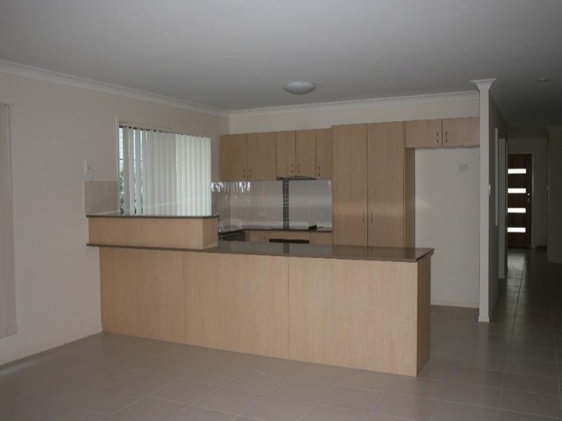 11 Heathwood Place, Collingwood Park QLD 4301