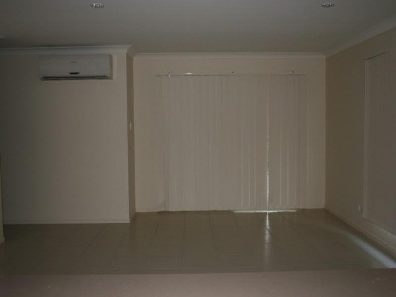 11 Heathwood Place, Collingwood Park QLD 4301