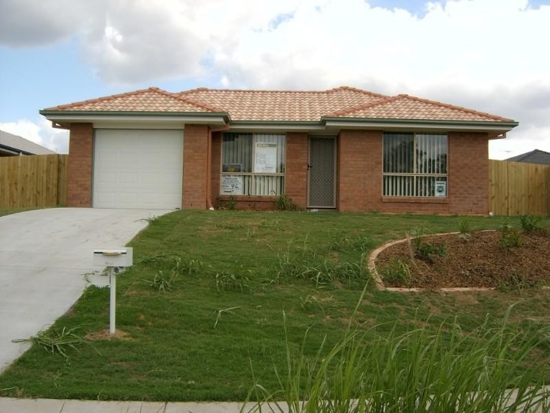101 Anna Drive, Raceview QLD 4305