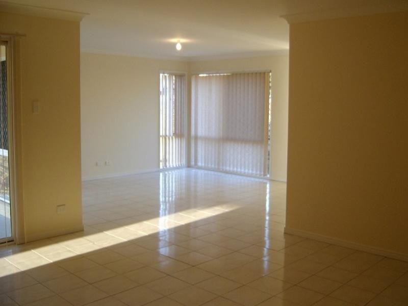 2 Ash Avenue, Springfield Lakes QLD 4300