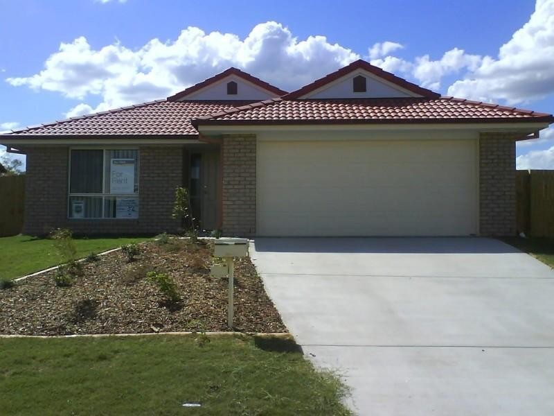 106 Anna Drive, Raceview QLD 4305