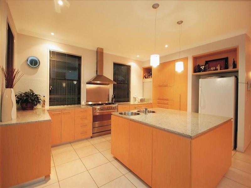 Yeronga QLD 4104
