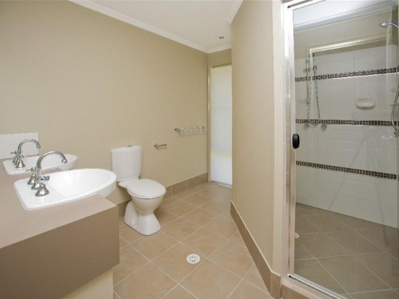 10 McAuley Crescent, Augustine Heights QLD 4300