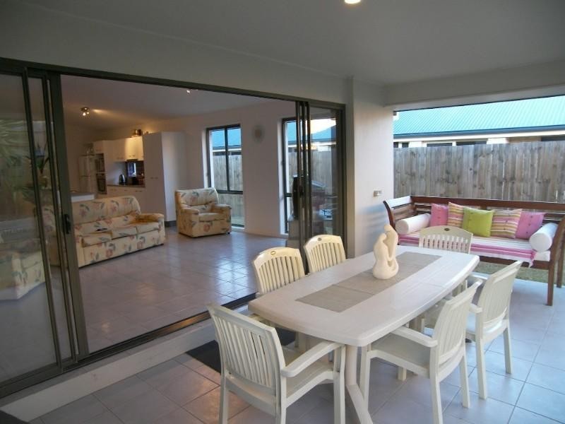 16 Orchard Crescent, Springfield Lakes QLD 4300