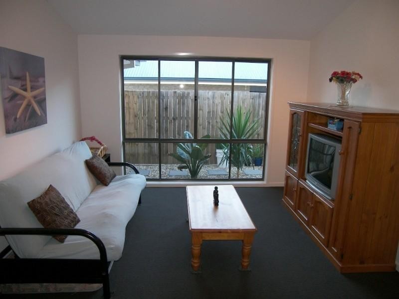 16 Orchard Crescent, Springfield Lakes QLD 4300