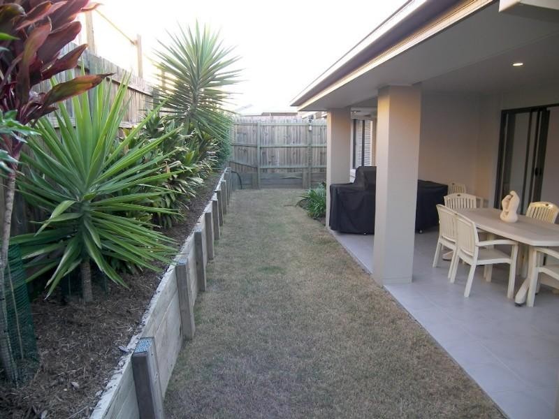 16 Orchard Crescent, Springfield Lakes QLD 4300