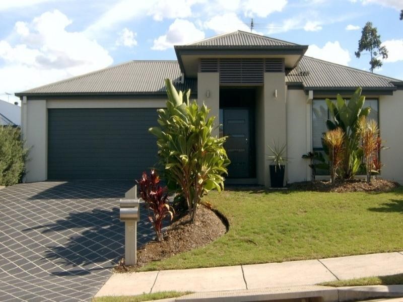 16 Orchard Crescent, Springfield Lakes QLD 4300