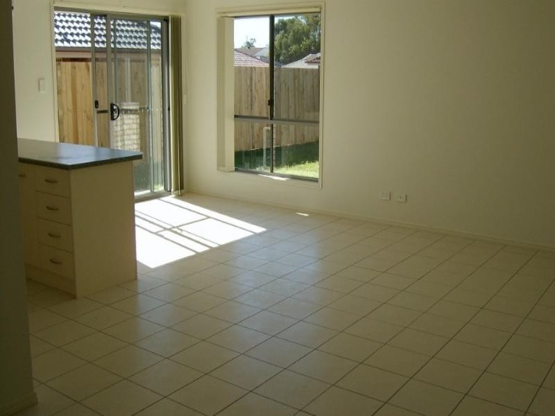 6 Sarah Place, Raceview QLD 4305