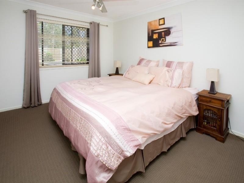 1 Parkview Drive, Springfield Lakes QLD 4300