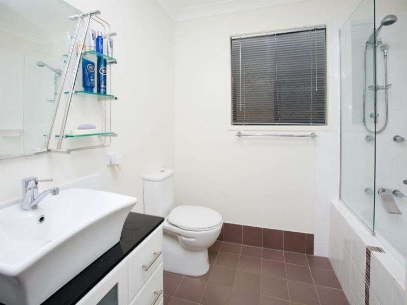 1 Parkview Drive, Springfield Lakes QLD 4300