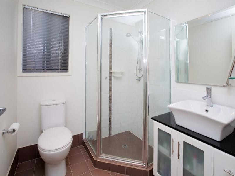 1 Parkview Drive, Springfield Lakes QLD 4300