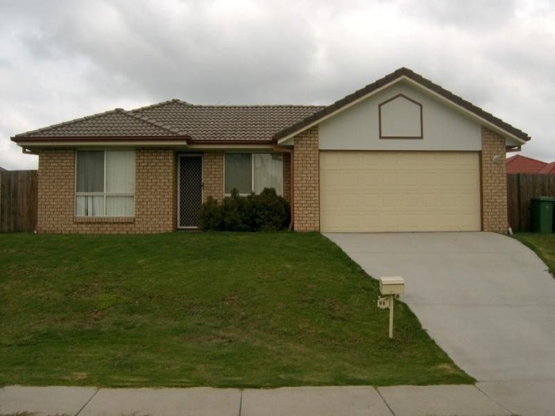 99 Anna Drive, Raceview QLD 4305