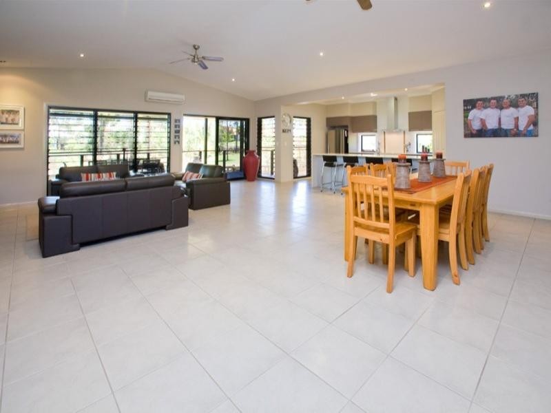 21 Burlington Terrace, Springfield Lakes QLD 4300