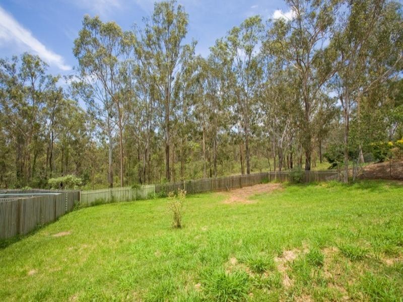 110 Mary Street, Blackstone QLD 4304