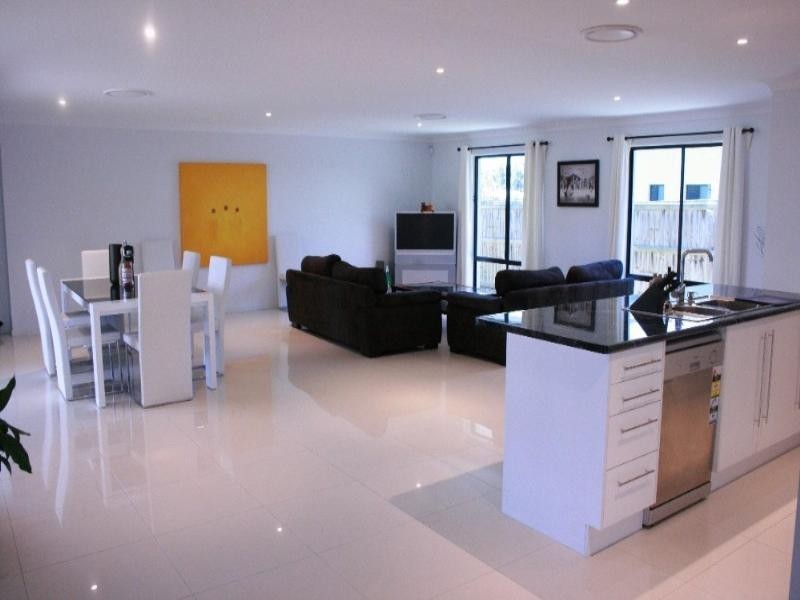 36 Venison Crescent, Springfield Lakes QLD 4300