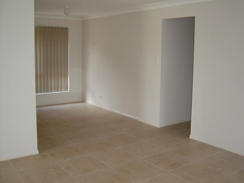 13 Jerome Avenue, Augustine Heights QLD 4300
