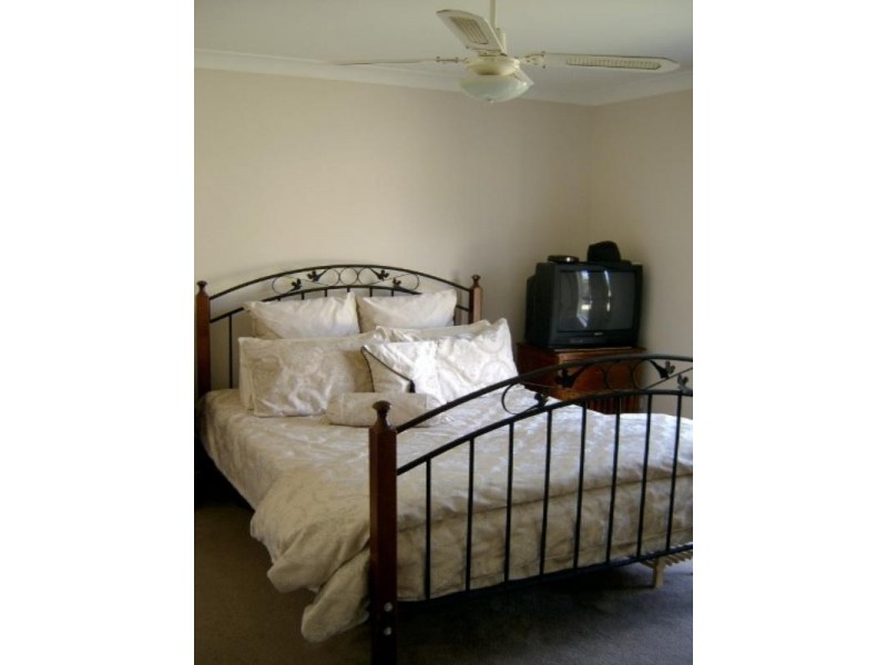 19 Woodbine Avenue, Camira QLD 4300