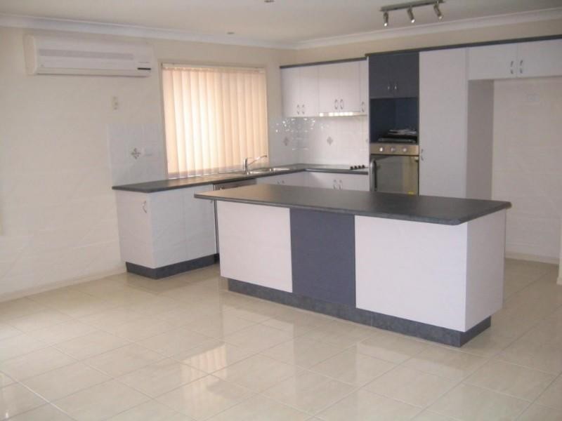 70 Dry Dock CCourt, Springfield Lakes QLD 4300