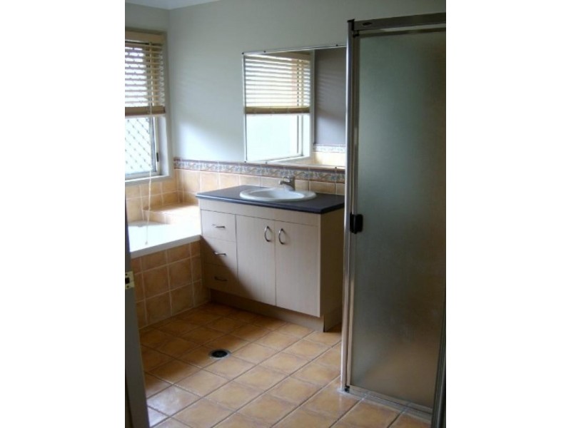 9 St Maurice Court, Springfield QLD 4300