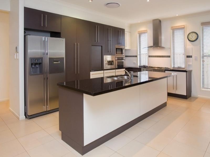 10 The Reach Court, Springfield Lakes QLD 4300