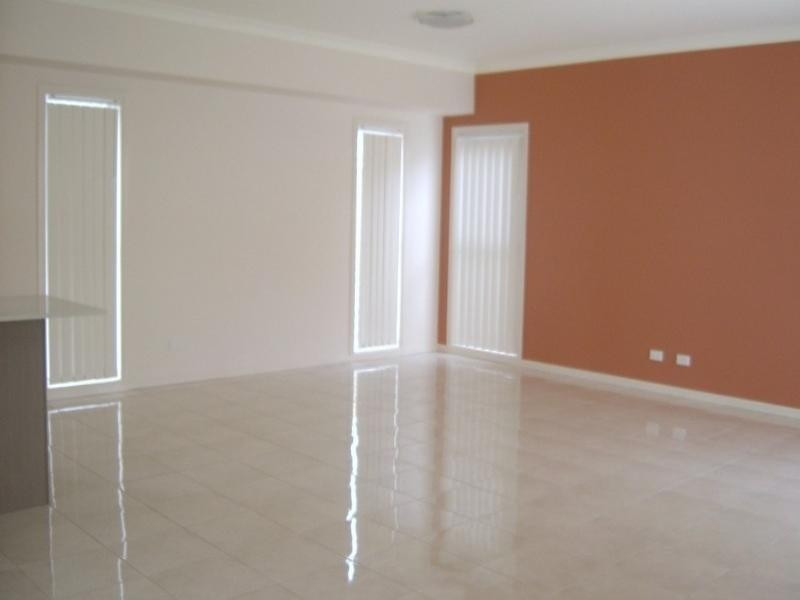 9 Atlantic Drive, Springfield Lakes QLD 4300