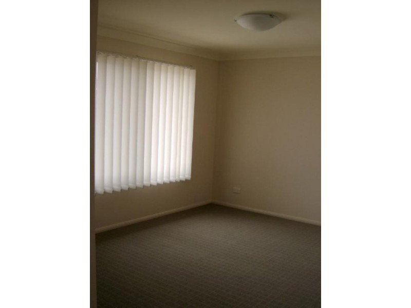 9 Atlantic Drive, Springfield Lakes QLD 4300