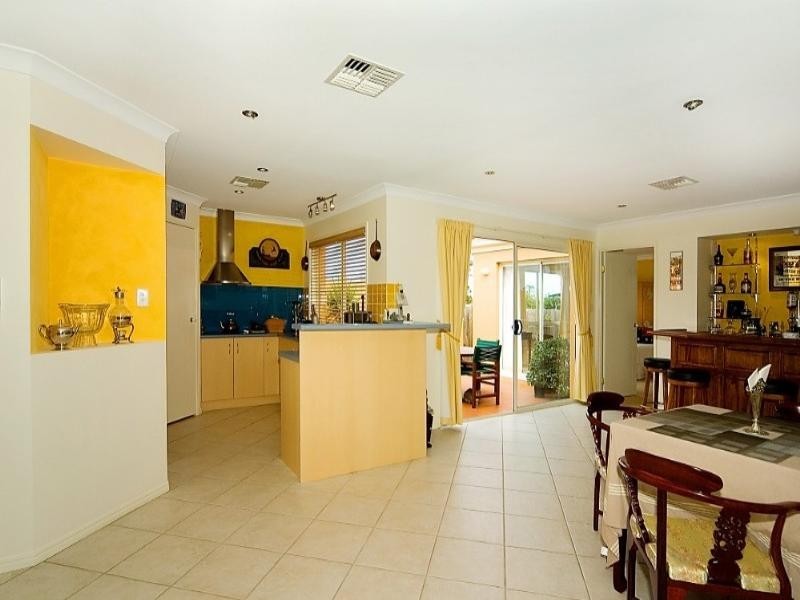 5 Apollo Place, Springfield Lakes QLD 4300