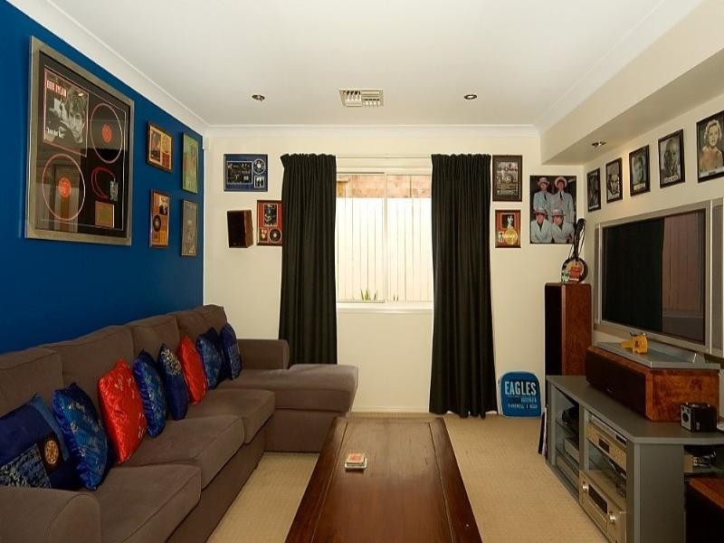 5 Apollo Place, Springfield Lakes QLD 4300