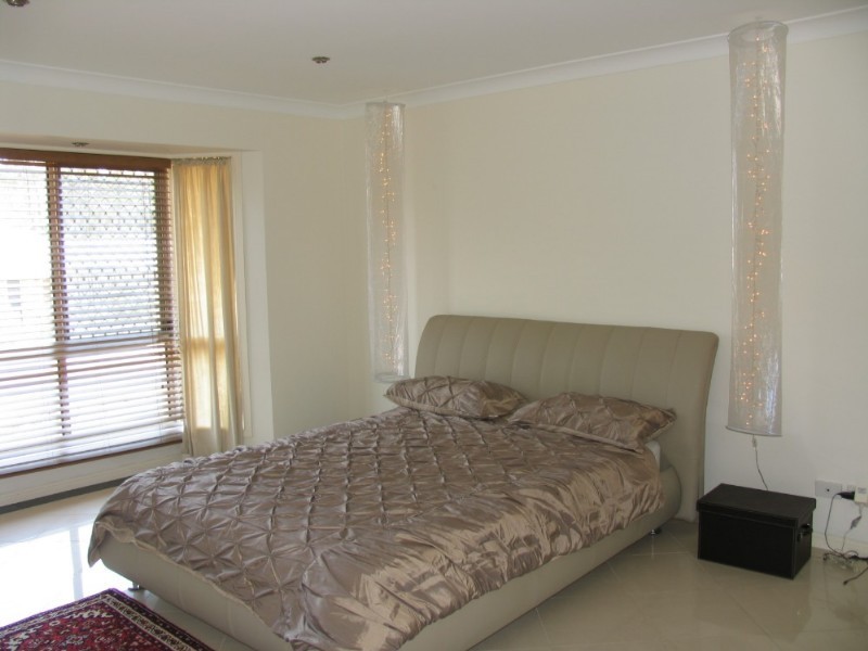 13 Forest View, Springfield QLD 4300