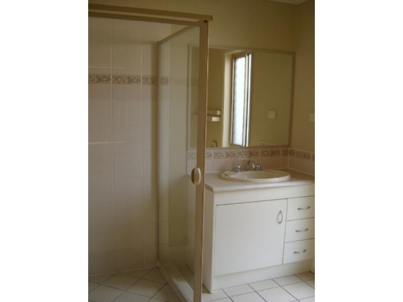 6 Beazley Street, Collingwood Park QLD 4301