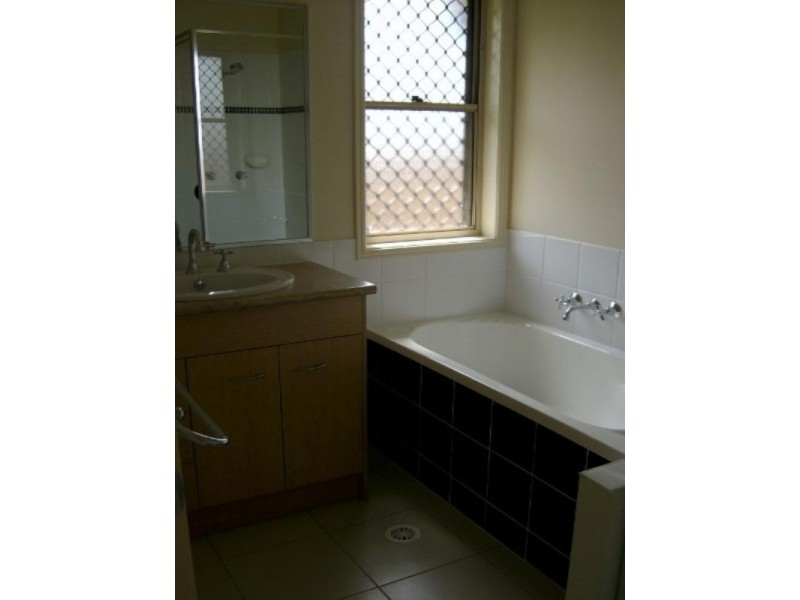 51 Degas Court, Forest Lake QLD 4078