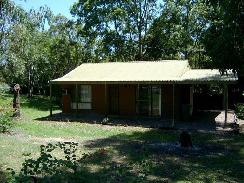 390 Old Logan Road, Camira QLD 4300