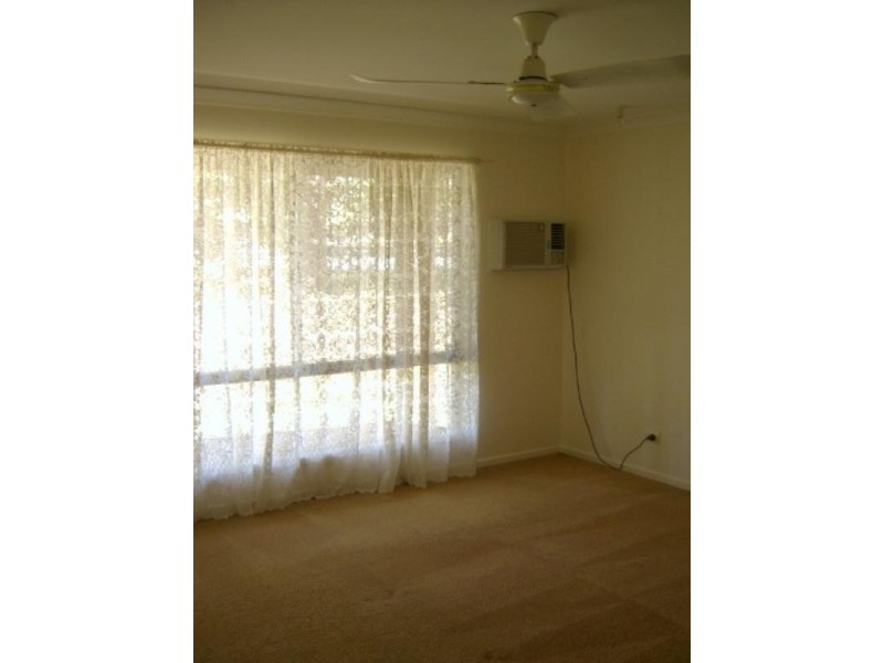 390 Old Logan Road, Camira QLD 4300