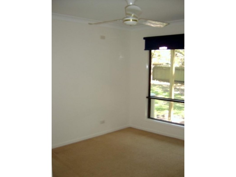 390 Old Logan Road, Camira QLD 4300