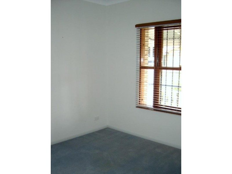 6 Ellen Circuit, Springfield Lakes QLD 4300