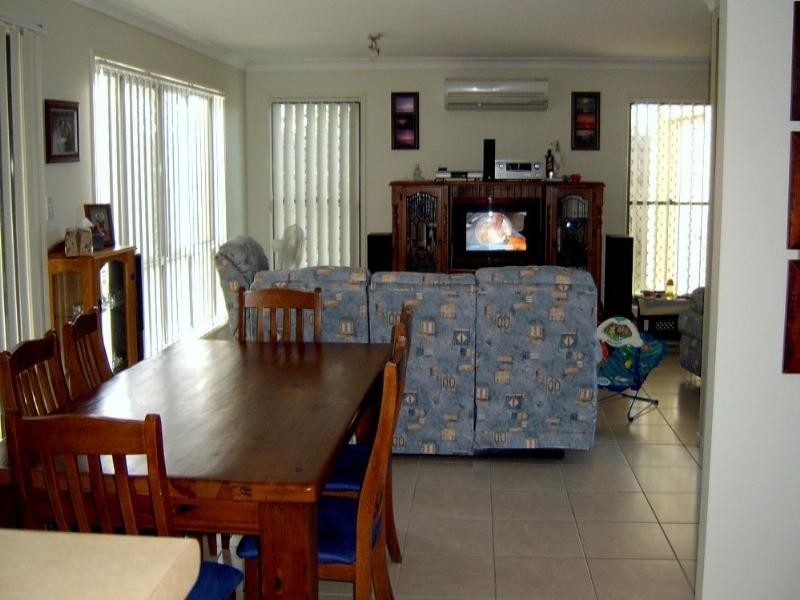 13 Treetops Avenue, Springfield Lakes QLD 4300