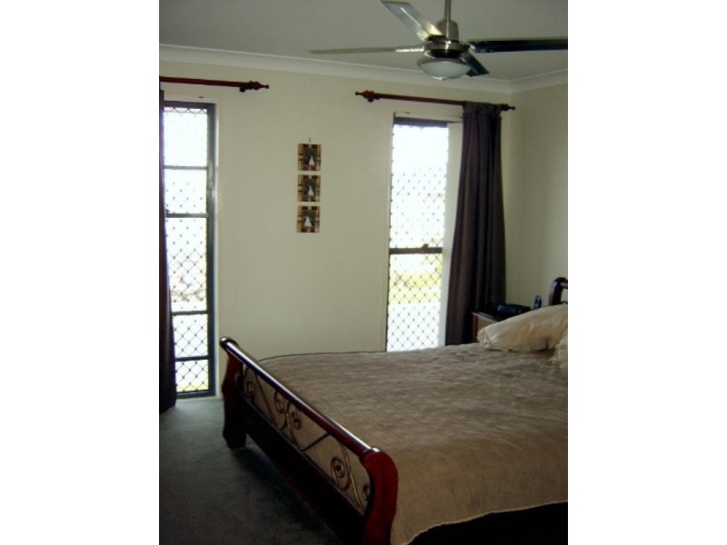 13 Treetops Avenue, Springfield Lakes QLD 4300