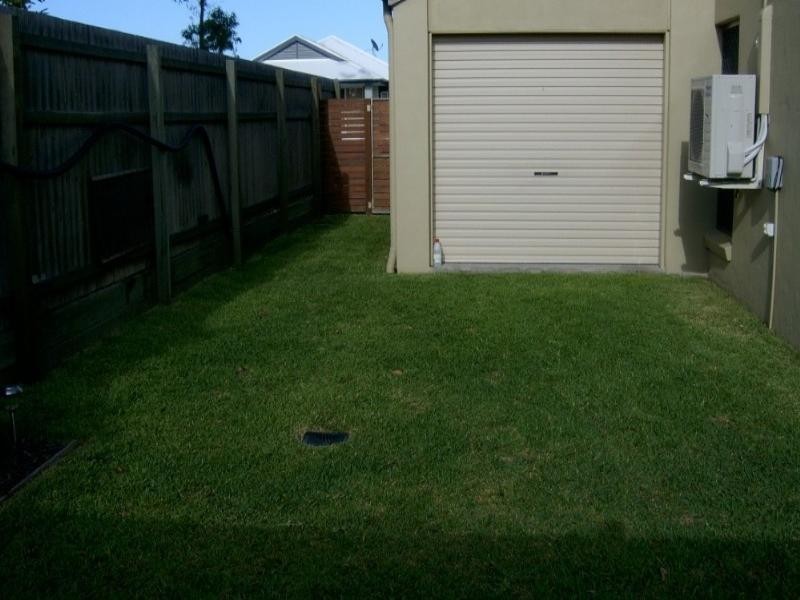 13 Treetops Avenue, Springfield Lakes QLD 4300