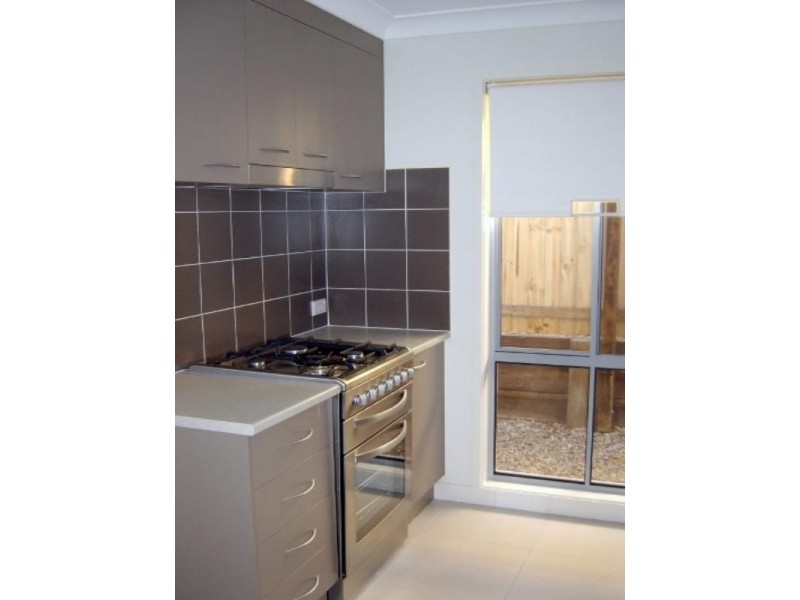 21 Emerald Crescent, Springfield Lakes QLD 4300