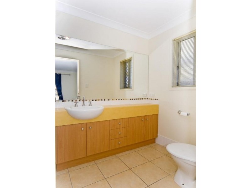 26 Berkshire Crescent, Springfield Lakes QLD 4300