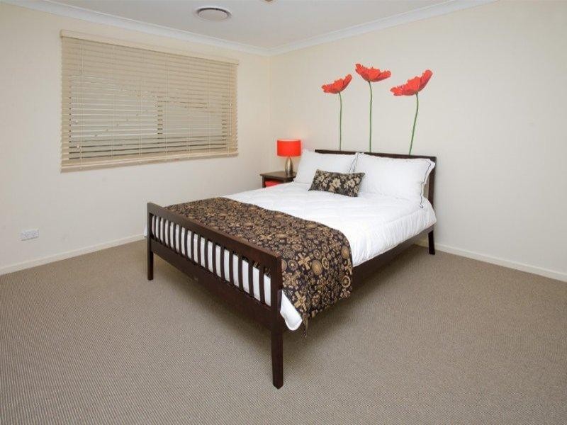 7 Bellbird Drive, Bellbird Park QLD 4300