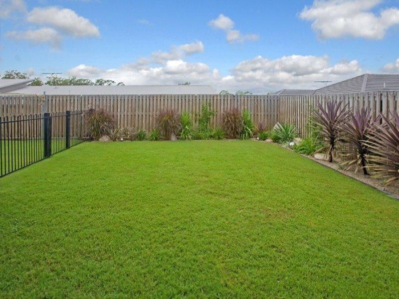 7 Bellbird Drive, Bellbird Park QLD 4300