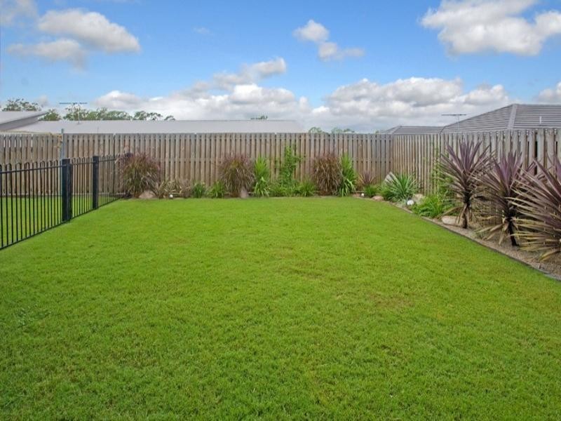 7 Bellbird Drive, Bellbird Park QLD 4300